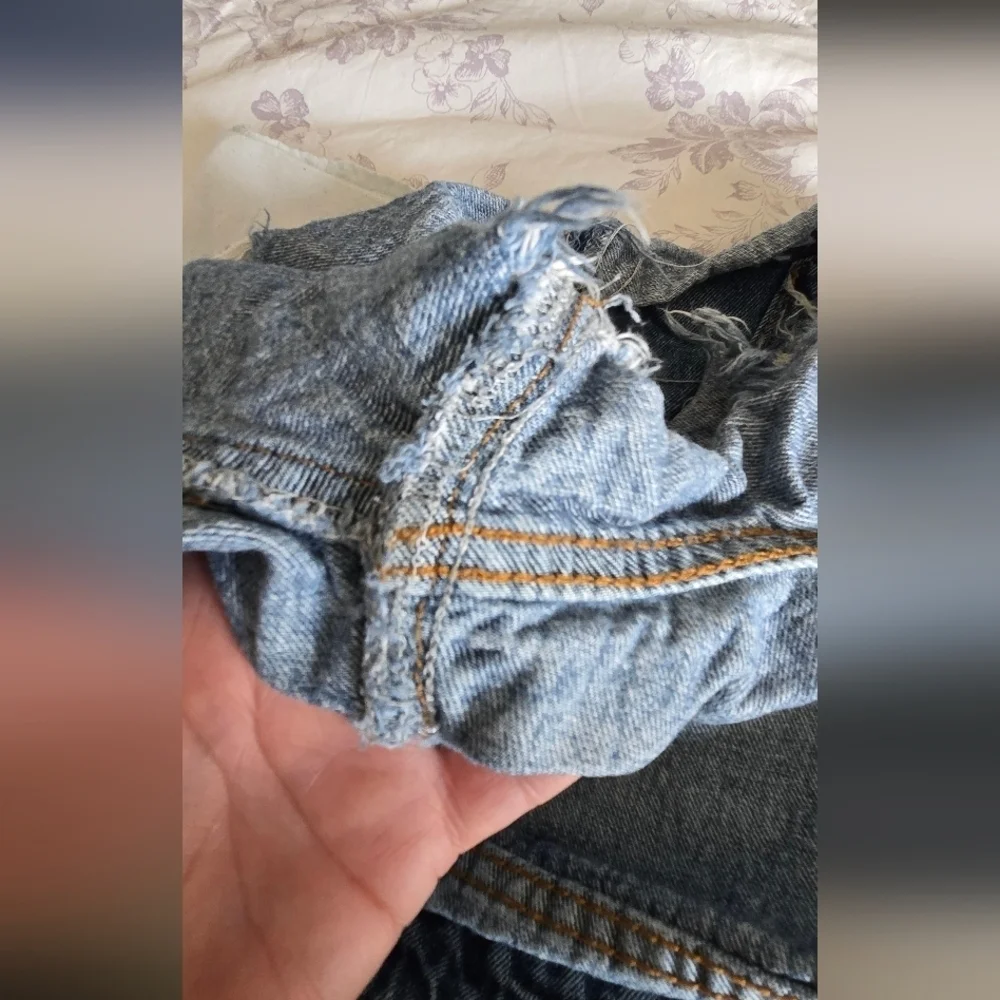 Signature8 Distressed Denim Women Shorts Size Small